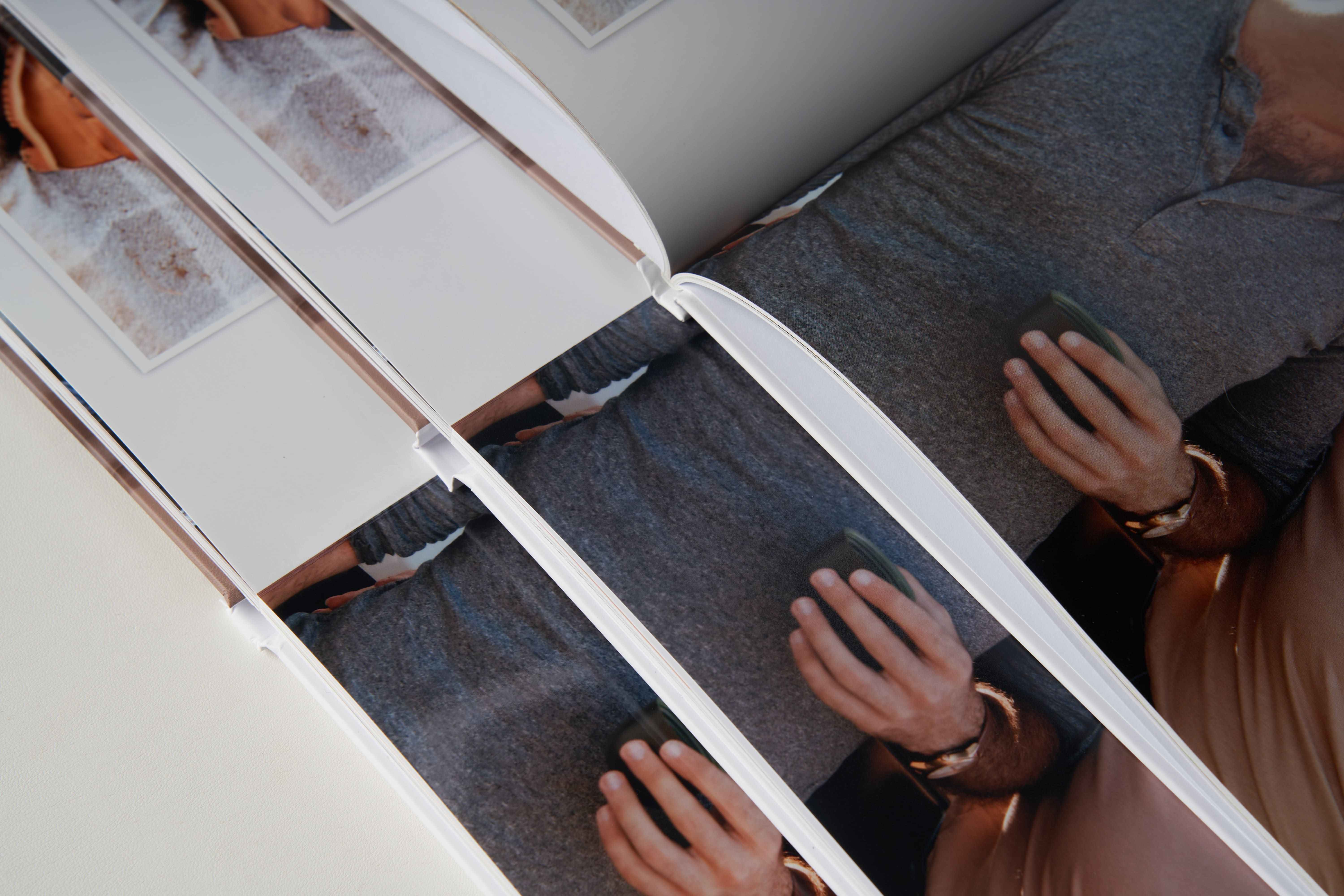 Czym się różni fotoksiążka od fotoalbumu?